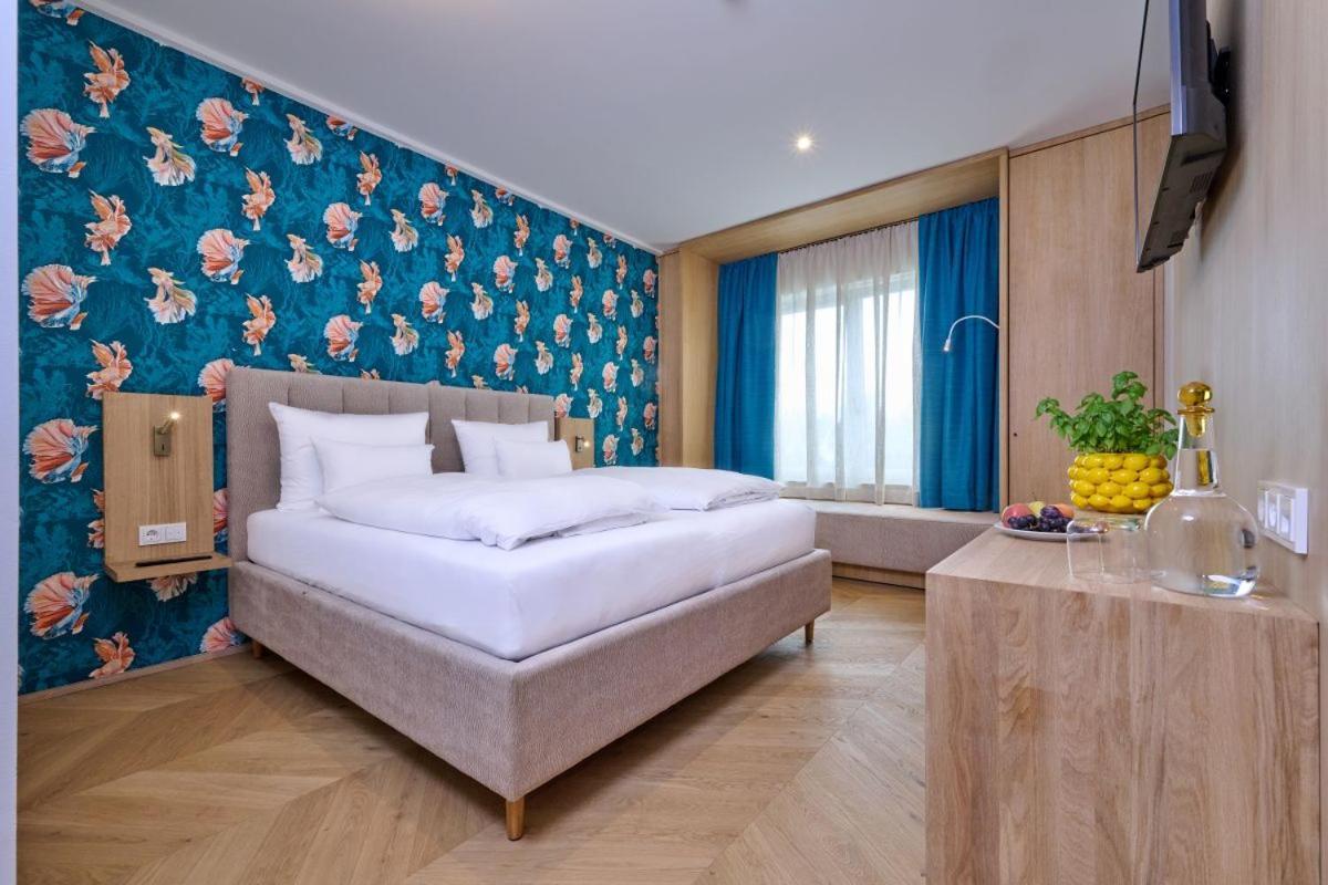 שטראובינג Hotel Der Einrichter מראה חיצוני תמונה