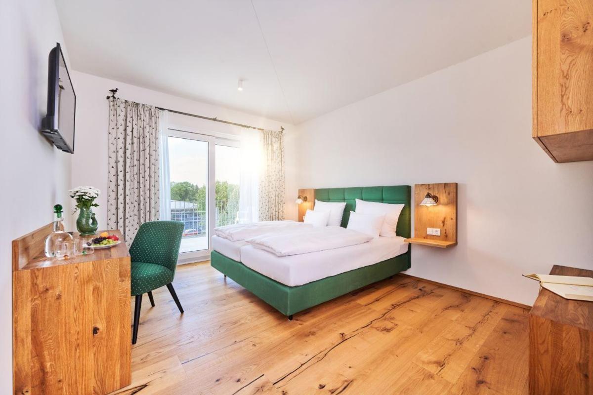 שטראובינג Hotel Der Einrichter מראה חיצוני תמונה