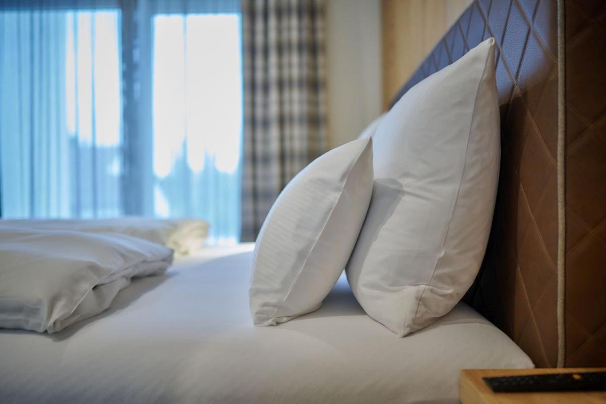 שטראובינג Hotel Der Einrichter מראה חיצוני תמונה